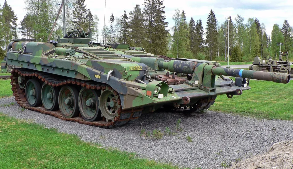 Stridsvagn S mot T-72, vem skulle ha överlevt en duell?