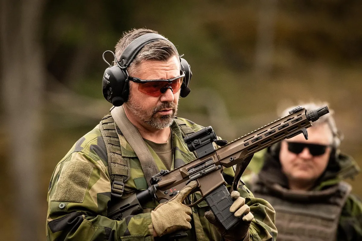 ak24